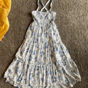hollister white and blue floral prairie dress
